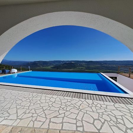 Villa San Silvestro Oprtalj Kültér fotó