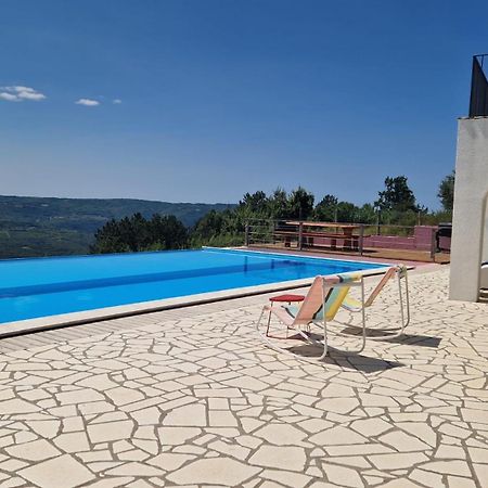 Villa San Silvestro Oprtalj Kültér fotó
