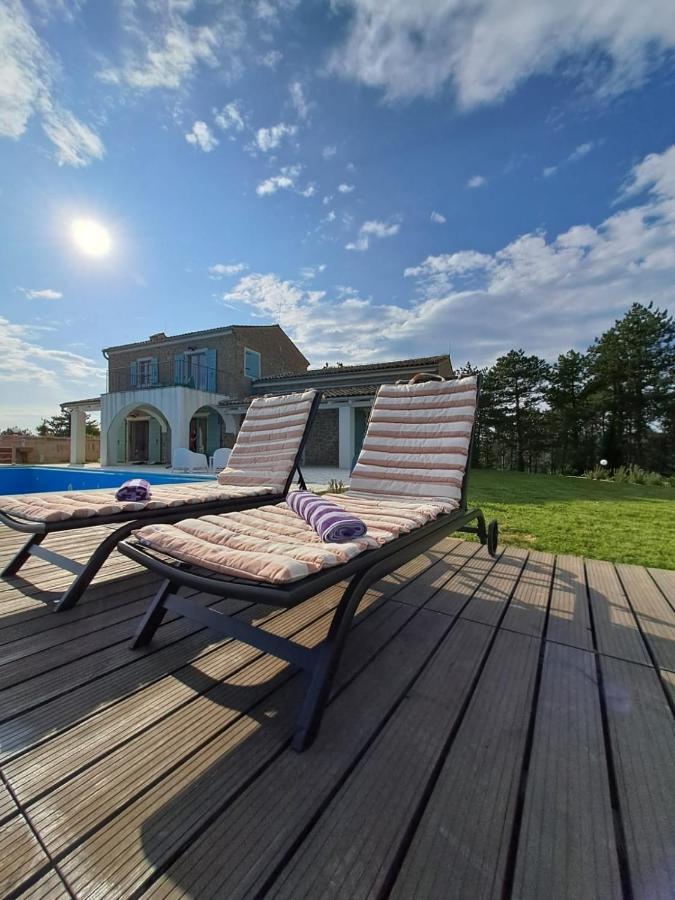 Villa San Silvestro Oprtalj Kültér fotó